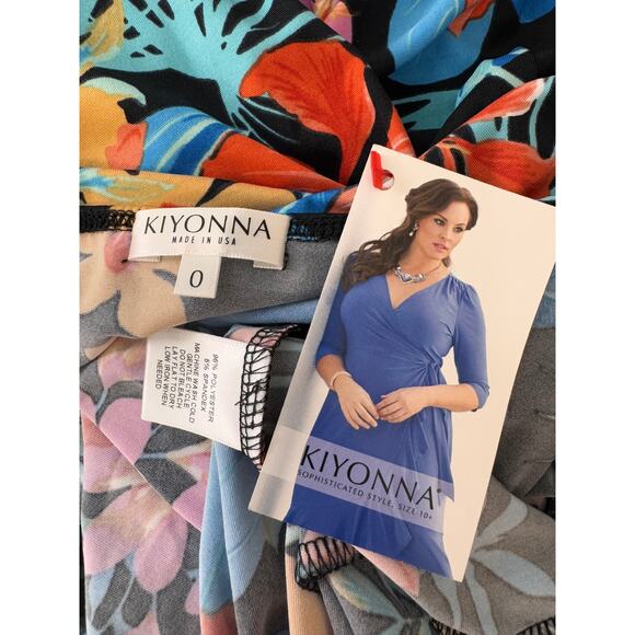 New KIYONNA Women's Multicolor Floral Flirty Flounce Wrap Dress Size 0 - Picture 4 of 4